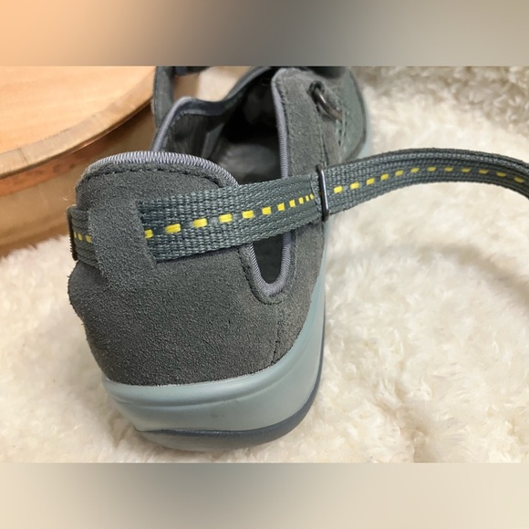 Orthofeet Women's Gray Sandibel Wide Mary Jane Velcro Flat Comfort Shoe Sz 9.5W - Picture 11 of 12